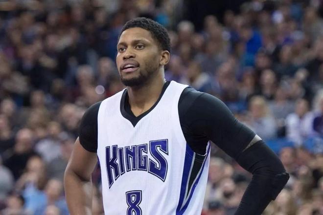 安特托昆博 安特托昆博