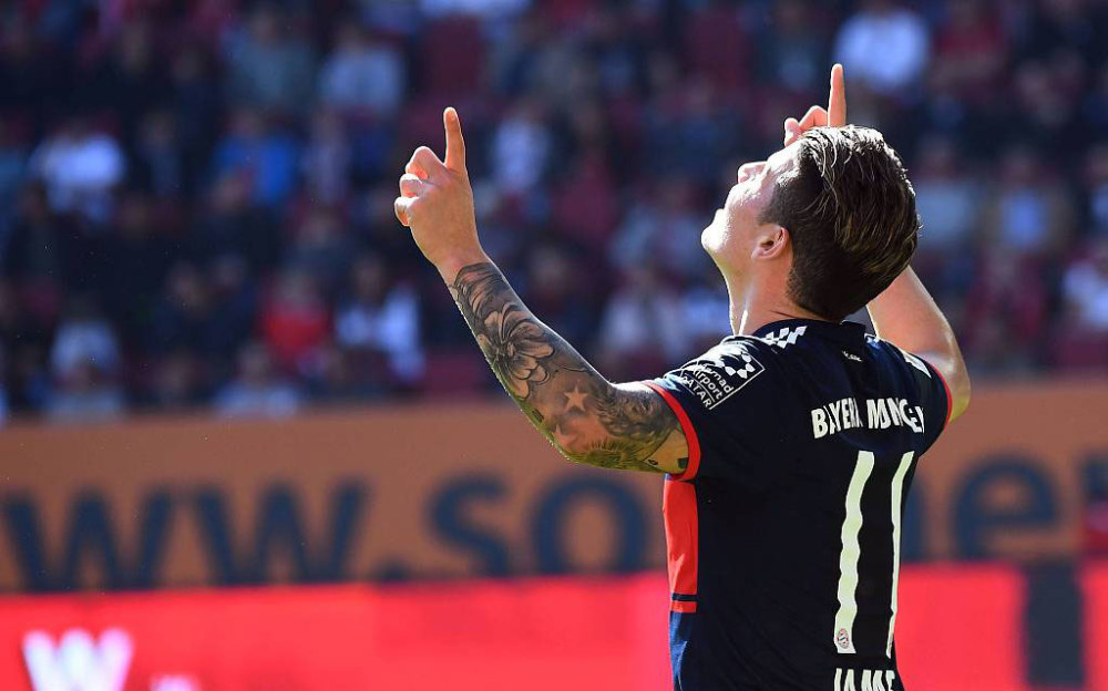 在与狼队的 在与狼队的