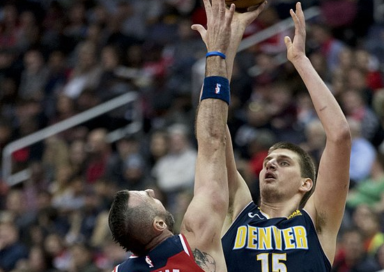 字韧带重伤 字韧带重伤